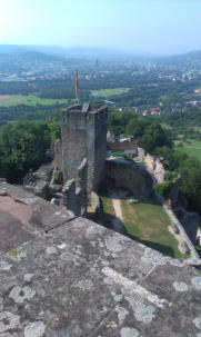 Blick vom Bergfried aud den Giller